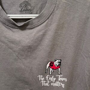 Gray Bulldog Graphic T-Shirt